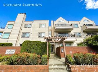 2100 California Ave SW APT 303, Seattle, WA 98116