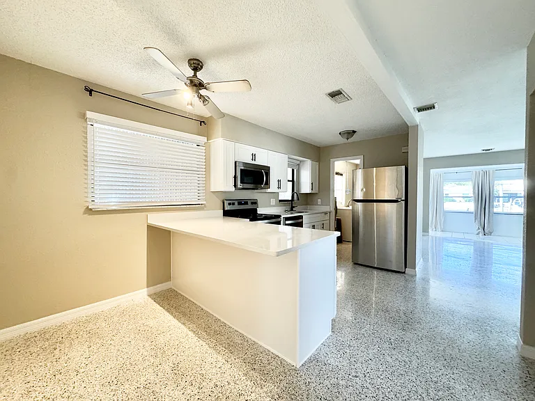 4335 Floramar Ter — Photo 13