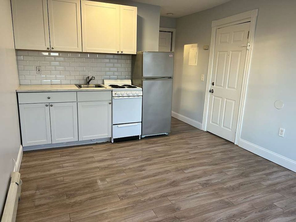 1st image of 33 Atlantic Ave APT 3B