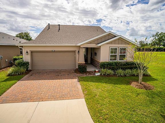 3rd image of 5094 NW 35th Pl