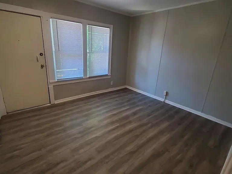 1532 S 13th St. (Duplex + Back Cottage) — Photo 11