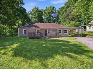 2670 Robindale Ave, Akron, OH 44312