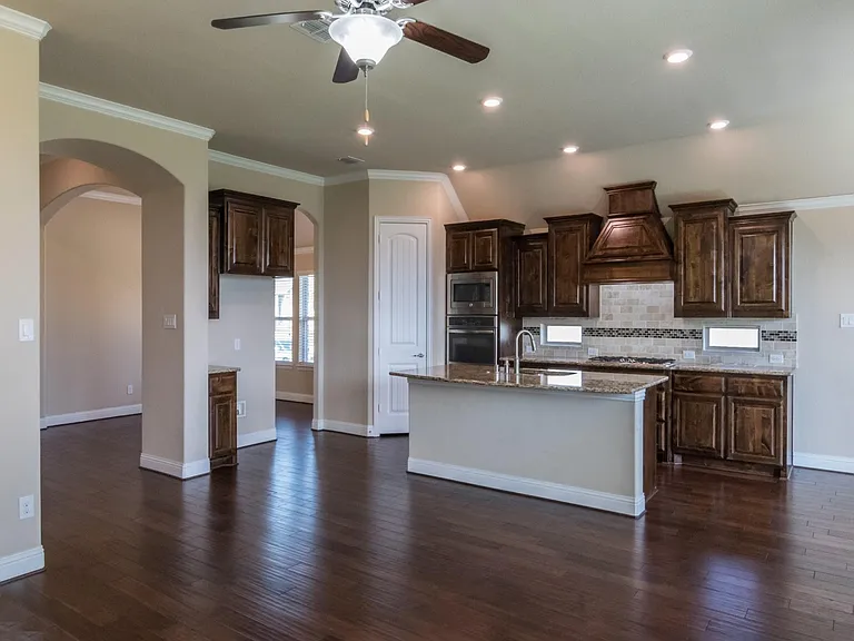 313 Wyndale Ct — Photo 8
