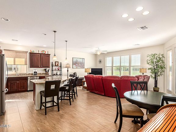 4th image of 2662 S SPRINGWOOD Boulevard #439
