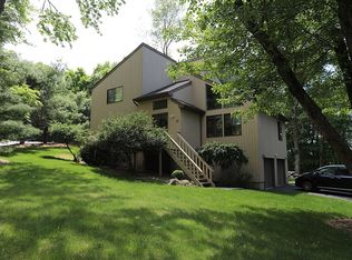 77 Mitchell Rd, Somers, NY 10589