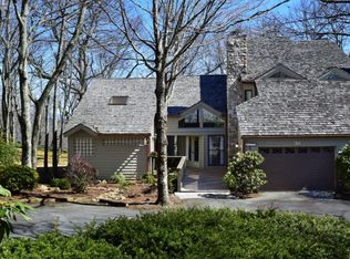 501 Crest Ln, Linville, NC 28646