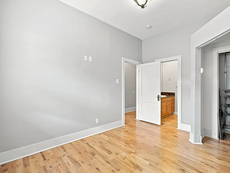 1640 N Downing St #103 — Photo 20