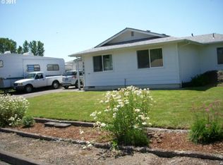 1326 SW Charles St, Dundee, OR 97115