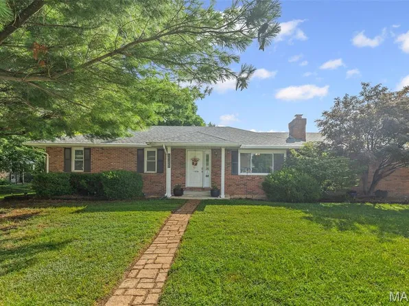 1735 Meadow Ln, Edwardsville, IL 62025