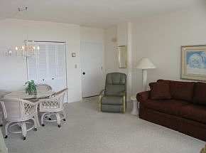 3rd image of 240 Seaview Ct Penthouse C
