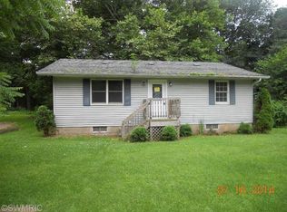 170 Birch St, Constantine, MI 49042