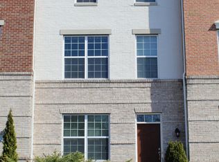 22688 Parkland Farms Ter, Ashburn, VA 20148