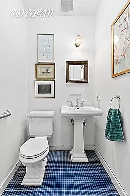 4th image of 378 13th St