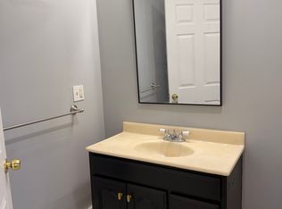 585 Haverhill St FLOOR 2, Lawrence, MA 01841