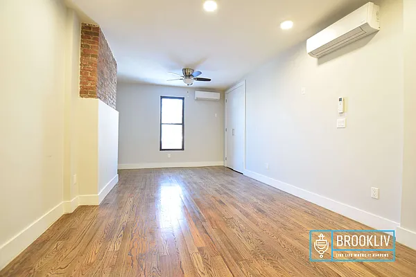 Rented by null | media 2