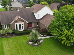 11740 Hadley Ct, Utica, MI 48315