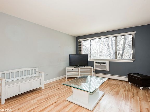 5th image of 5310 N Chester Ave APT 304
