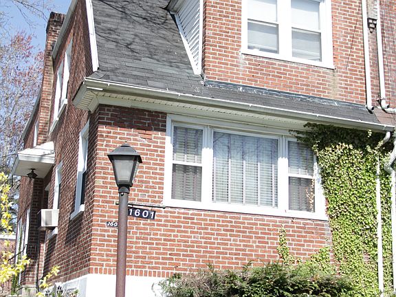 3rd image of 1601 E Washington Ln