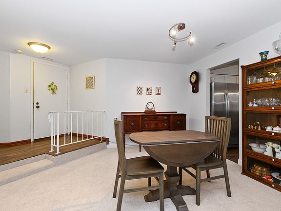 4th image of 12912 Mill Dr E APT E2