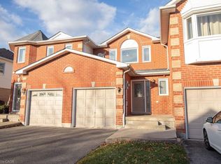 2350 Grand Ravine Dr #12, Oakville, ON L6H 6E2