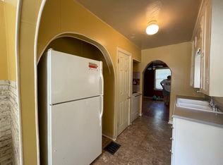 1827 S Cedar Ave, Independence, MO 64052
