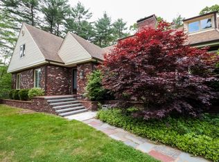 35 Hamilton Dr, East Greenwich, RI 02818