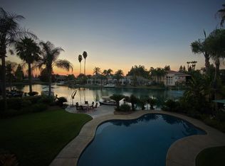 5900 W Sweet Dr, Visalia, CA 93291