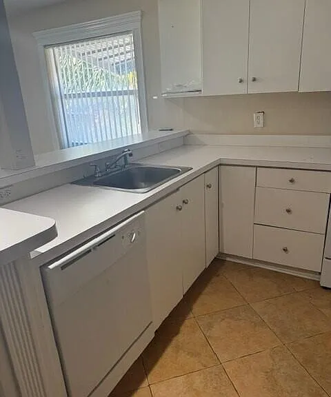 2900 SW 22nd Ave #5110 — Photo 12