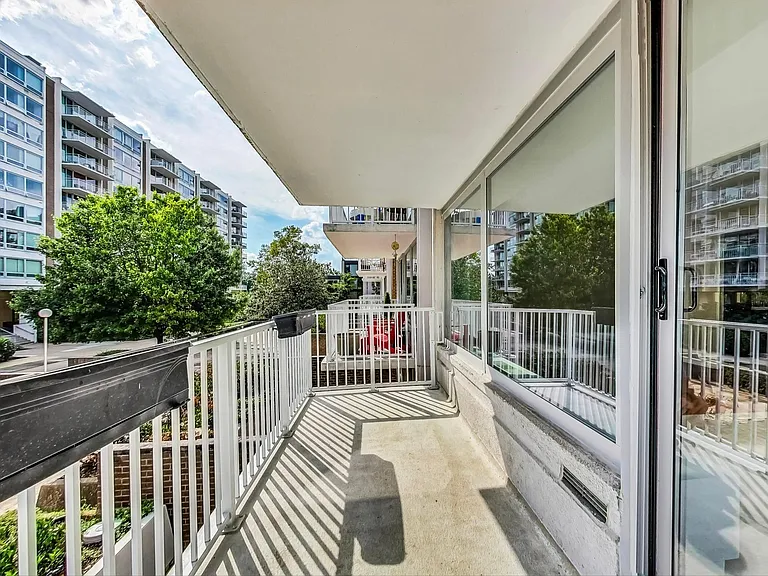 400 O St SW #203 — Photo 22