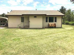 131 W Grove St, Canton, KS 67428