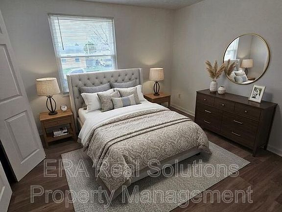 3rd image of 3314 Fontaine Rd