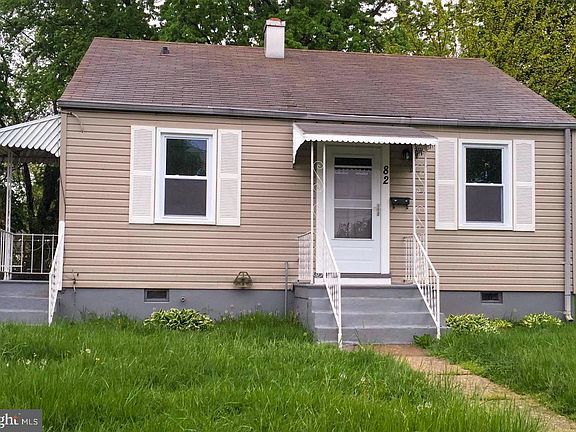 2nd image of 82 Norman Ave