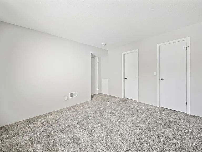 Fox Grove Apartments — Photo 27