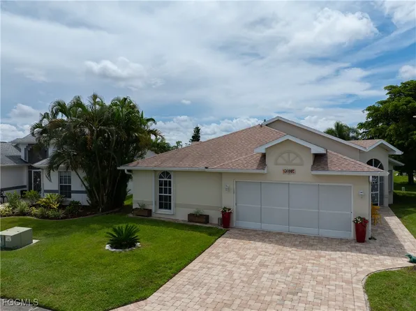 3730 Gloxinia Dr, North Fort Myers, FL 33917