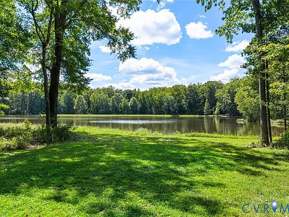3rd image of 3765 Tilmans Farm Dr