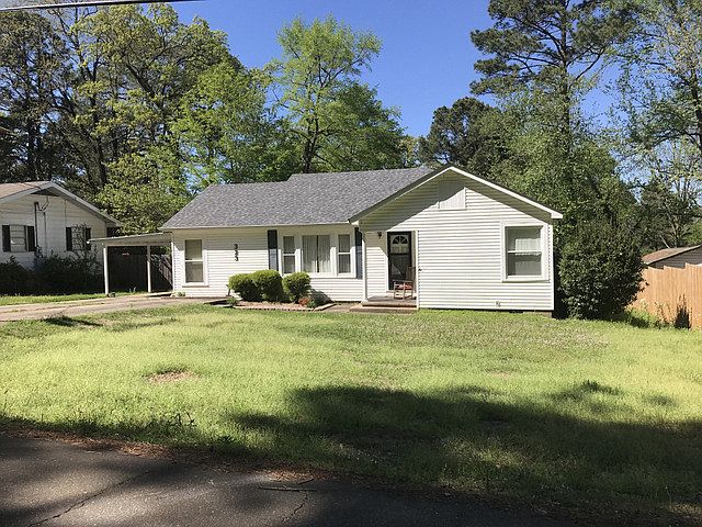 1st image of 323 E Willis Ave