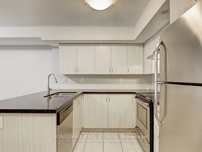 100 Parrotta Dr #92 — Photo 8