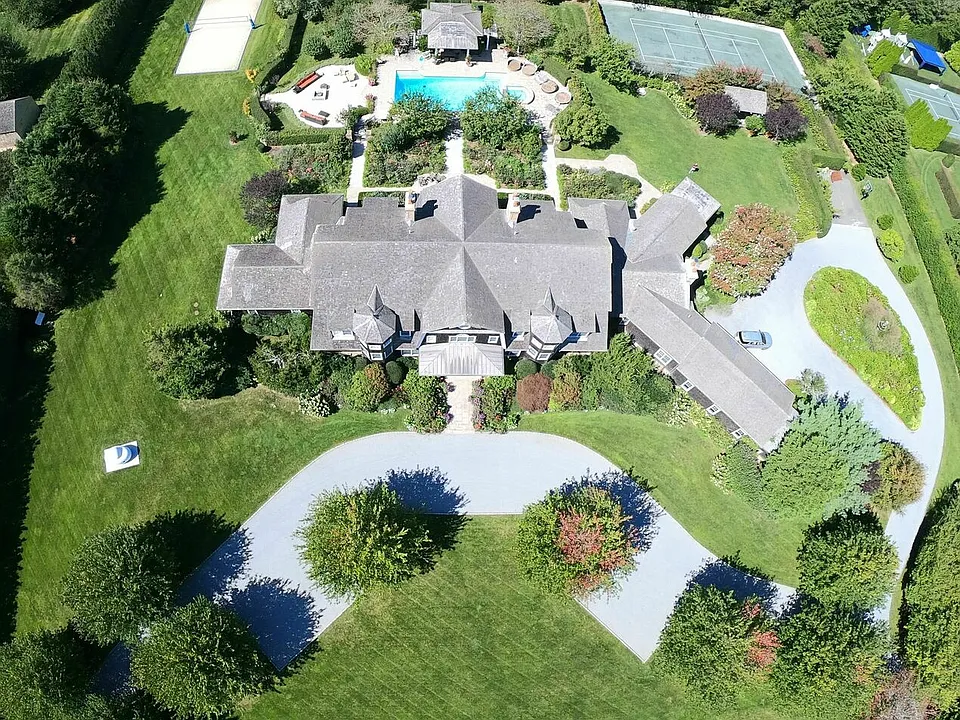 704 Ocean Rd
