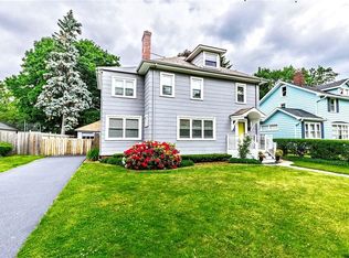 46 Barons Rd, Irondequoit, NY 14617