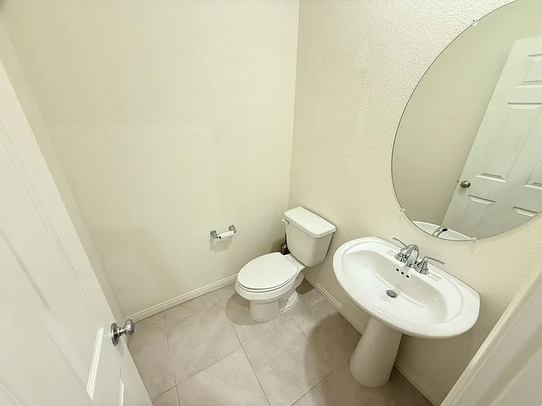 10854 Gentle Crest Ave — Photo 12