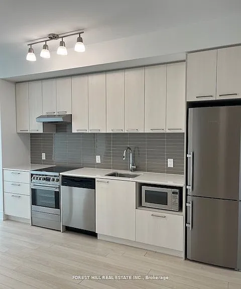 310 Tweedsmuir Ave #1701 — Photo 7