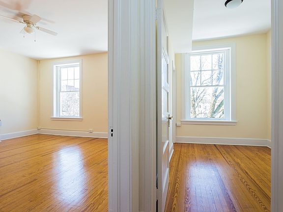 3rd image of 412 W Marshall St APT 2