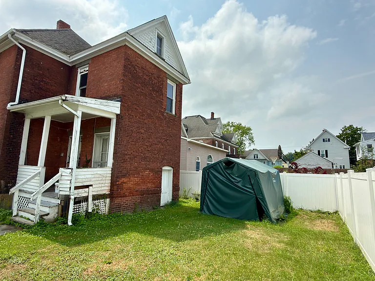 606 Broadway #1 — Photo 19