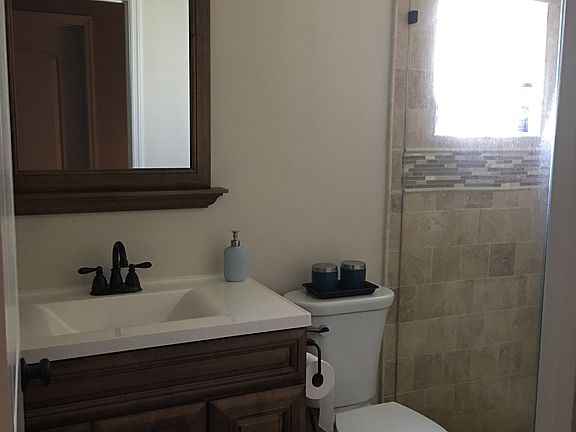 Downstairs full bathroom 