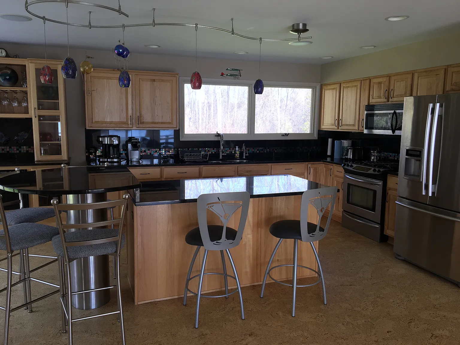 3 bed, 3200 sqft, $2,800 — Photo 4