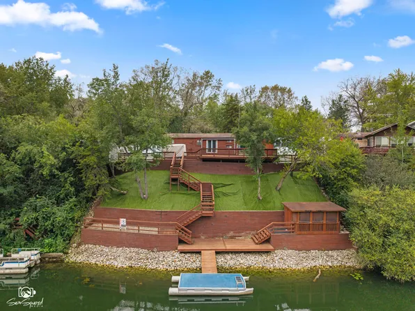 73 Lakeshore Dr, Wilmington, IL 60481