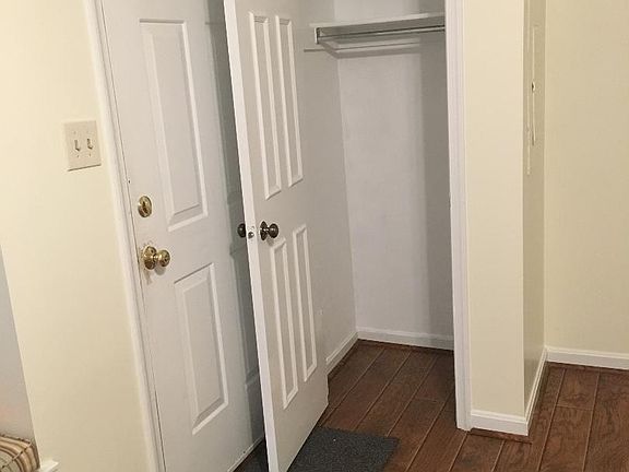 5th image of 2534 Fairfax Dr #3A
