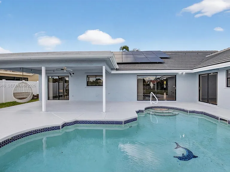 6043 Sunberry Cir — Photo 20