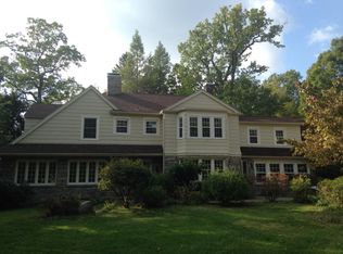 1131 Berwood Dr, Morgantown, WV 26505