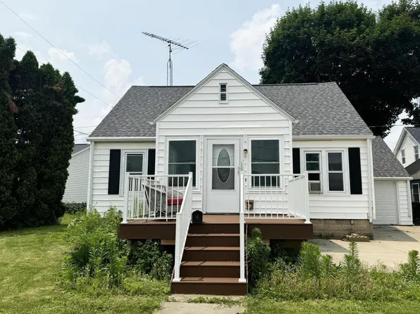 16 South State Street, Waupun, WI 53963